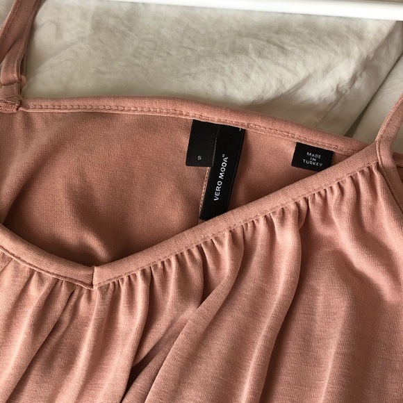 Pretty pink camisole - Picture 3 of 3